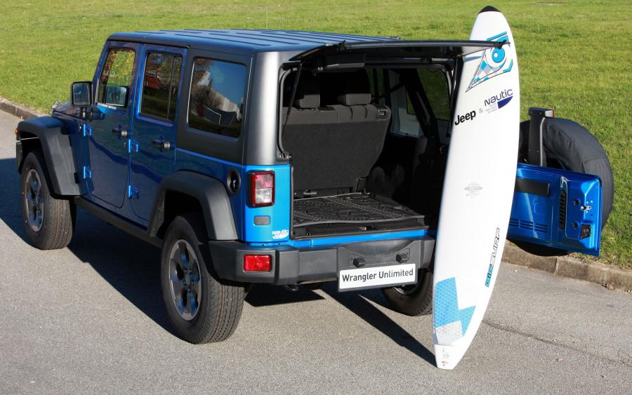 Jeep Wrangler Unlimited Nautic 2016 года  (фото 6 из 6)